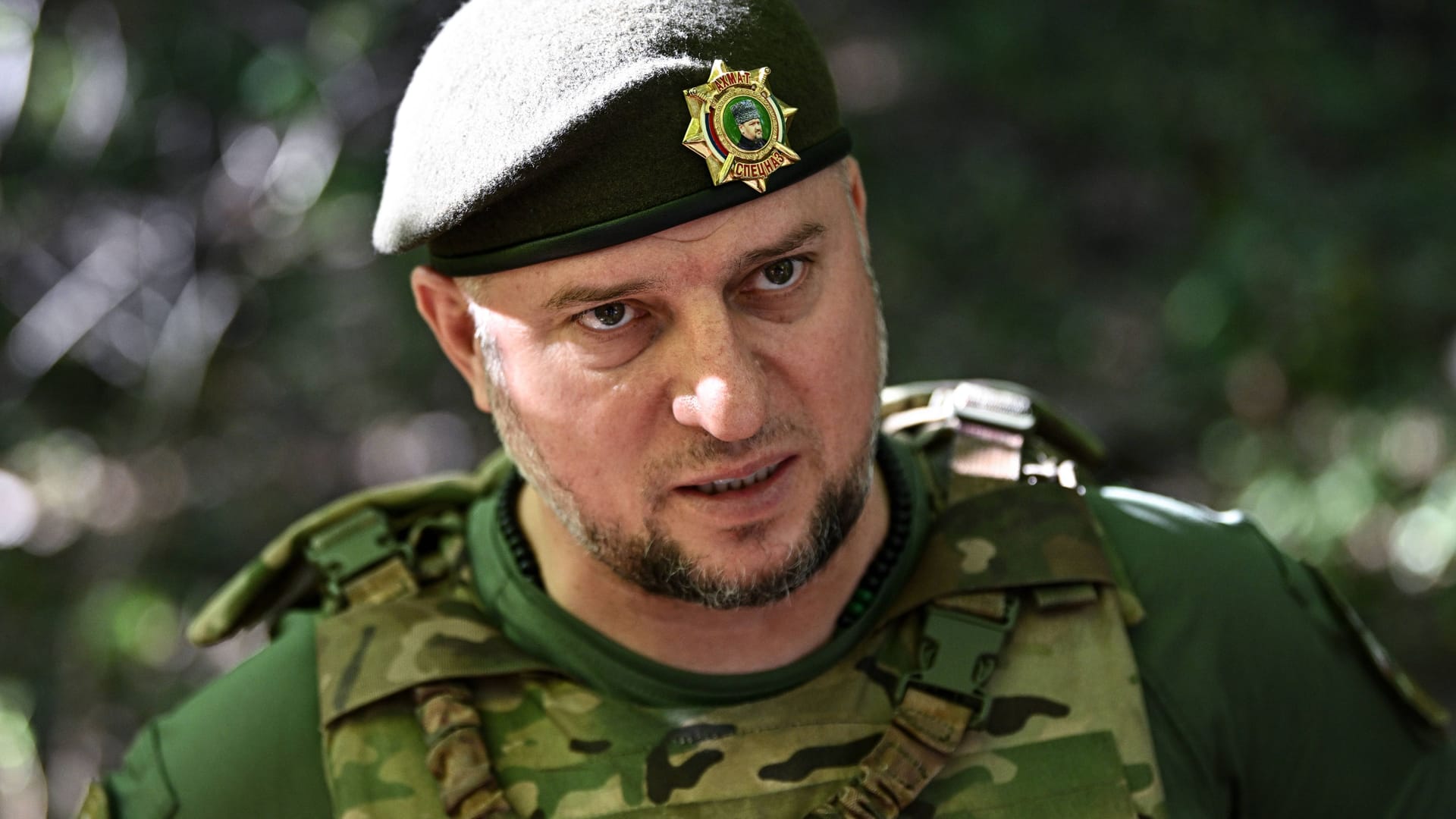 Generalmajor Apti Alaudinow meldet sich mit markigen Worten (Archivbild). Generalmajor Apti Alaudinow meldet sich mit markigen Worten (Archivbild).