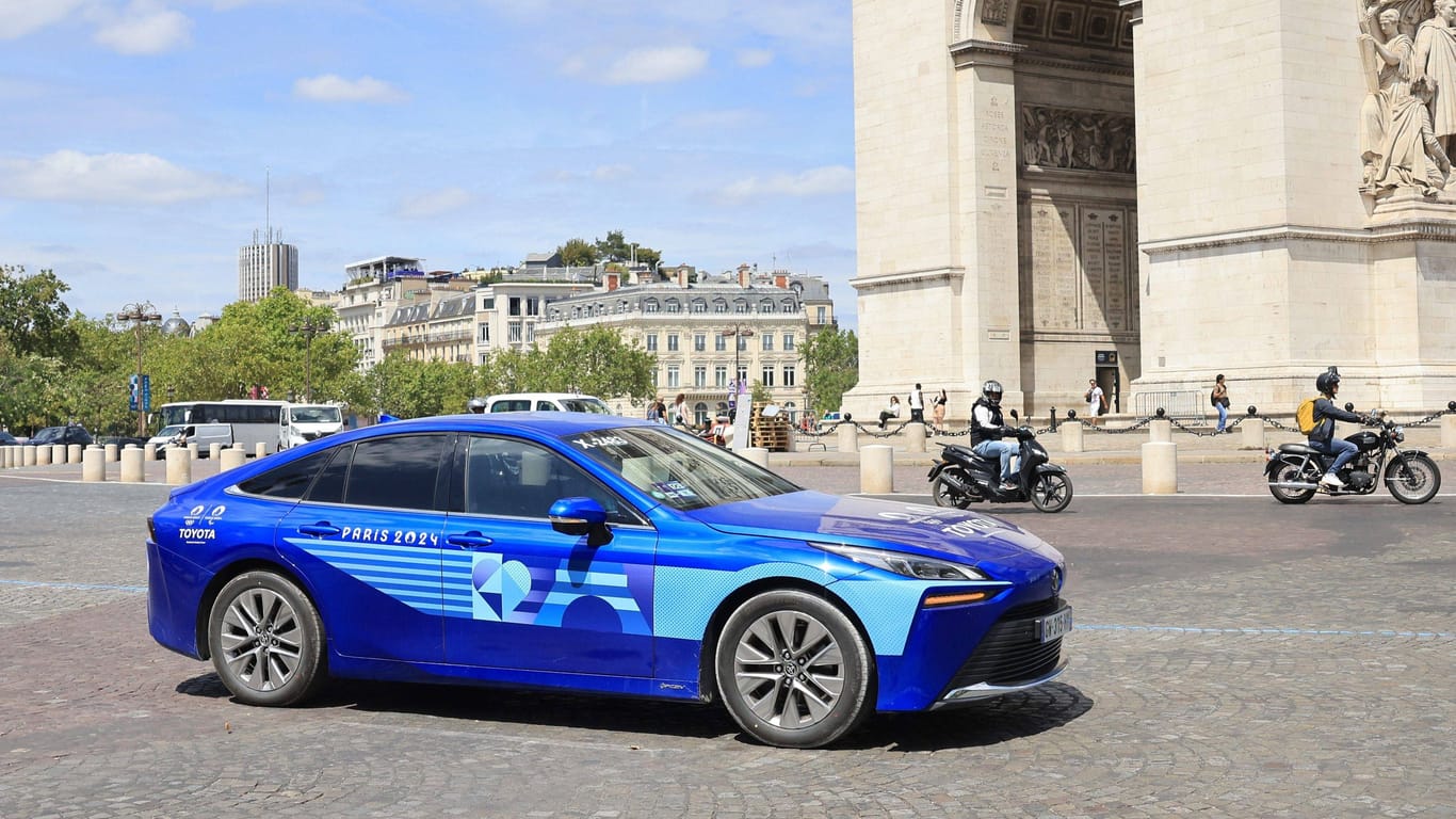 Ein Toyota im Einsatz bei den Olympischen Spielen in Paris: Der Automobilhersteller zieht sich als Sponsor zurück.