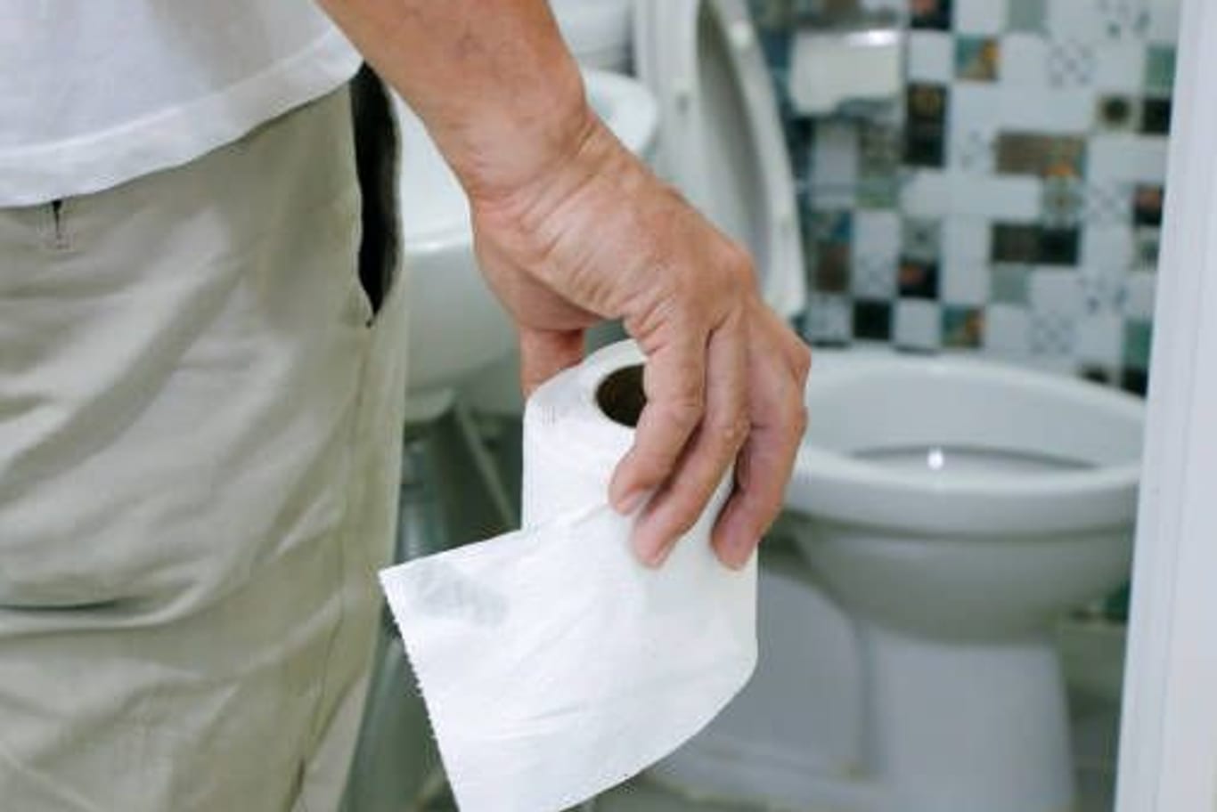 Frisches Blut am Toilettenpapier? Dafür gibt es auch harmlose Gründe.