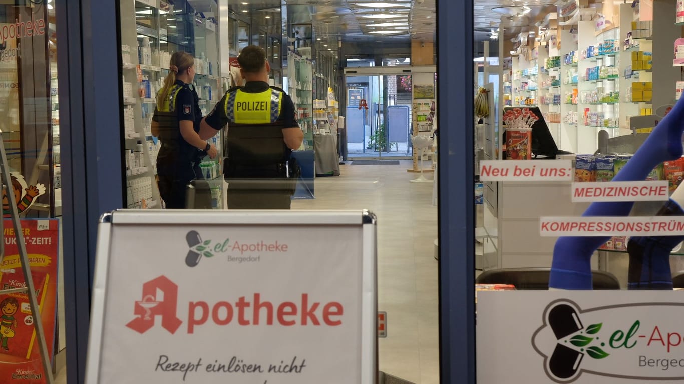 Apotheke in Hamburg: Hier ist es am Freitag zu einem Überfall gekommen.