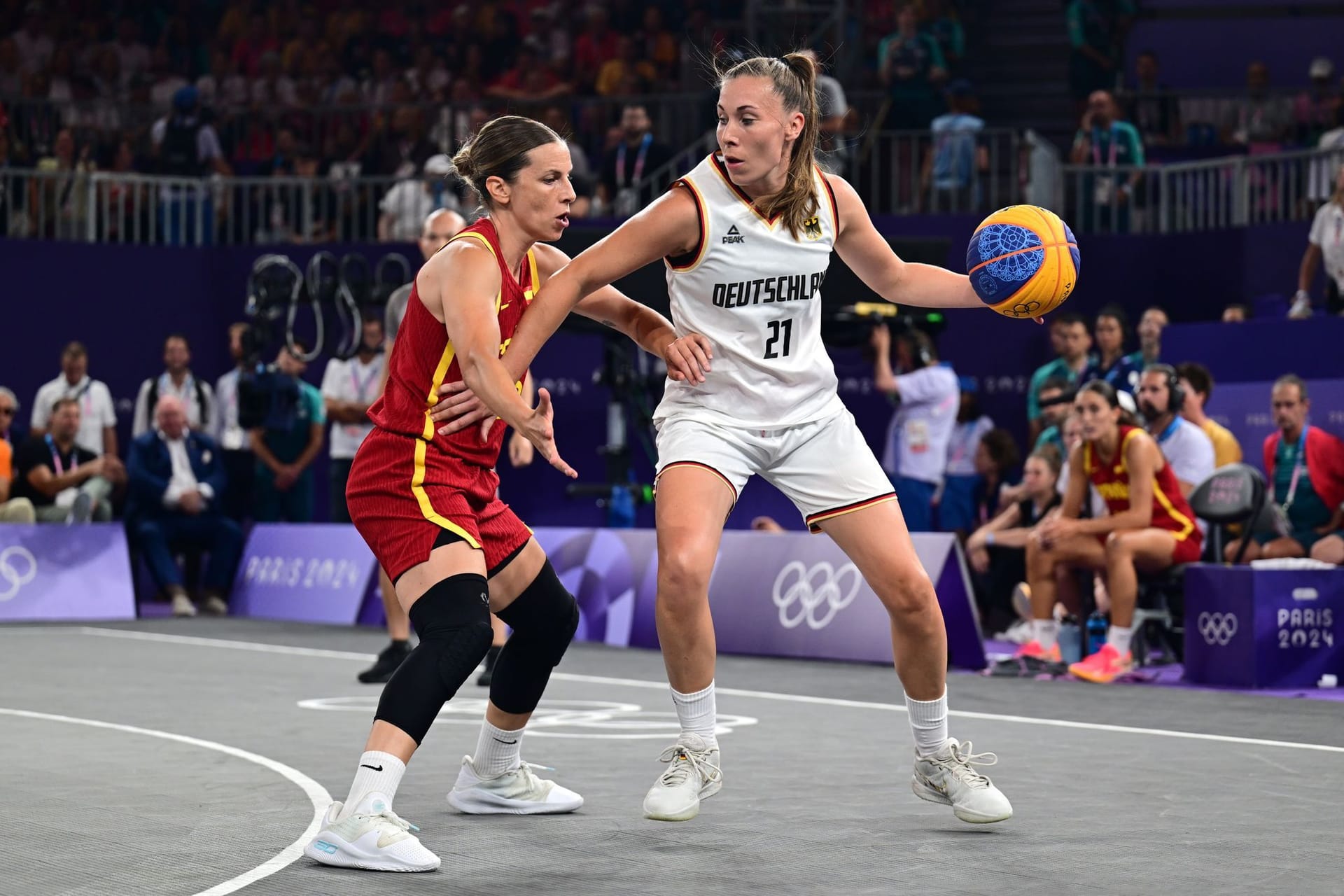 Svenja Brunckhorst im Olympia-Finale des 3x3-Basketballs