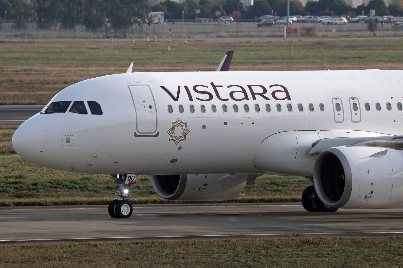 Ein Flugzeug der Airline Vistara (Symbolbild): Wegen einer Bombendrohung musste eine Maschine der Airline notlanden