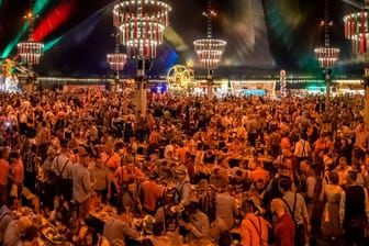 Ausgelassene Stimmung bei Pichmännel Oktoberfest 2019: