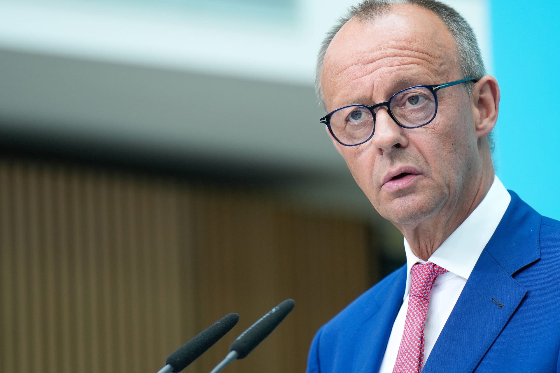 Friedrich Merz, CDU-Parteivorsitzender (Archivbild): Die Union fordert eine deutliche Verringerung der Migration nach Deutschland.