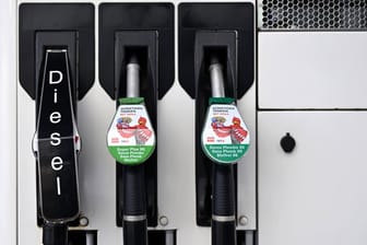 Diesel: Ein Liter liegt im bundesweiten Tagesdurchschnitt am Dienstag bei 1,553 Euro.