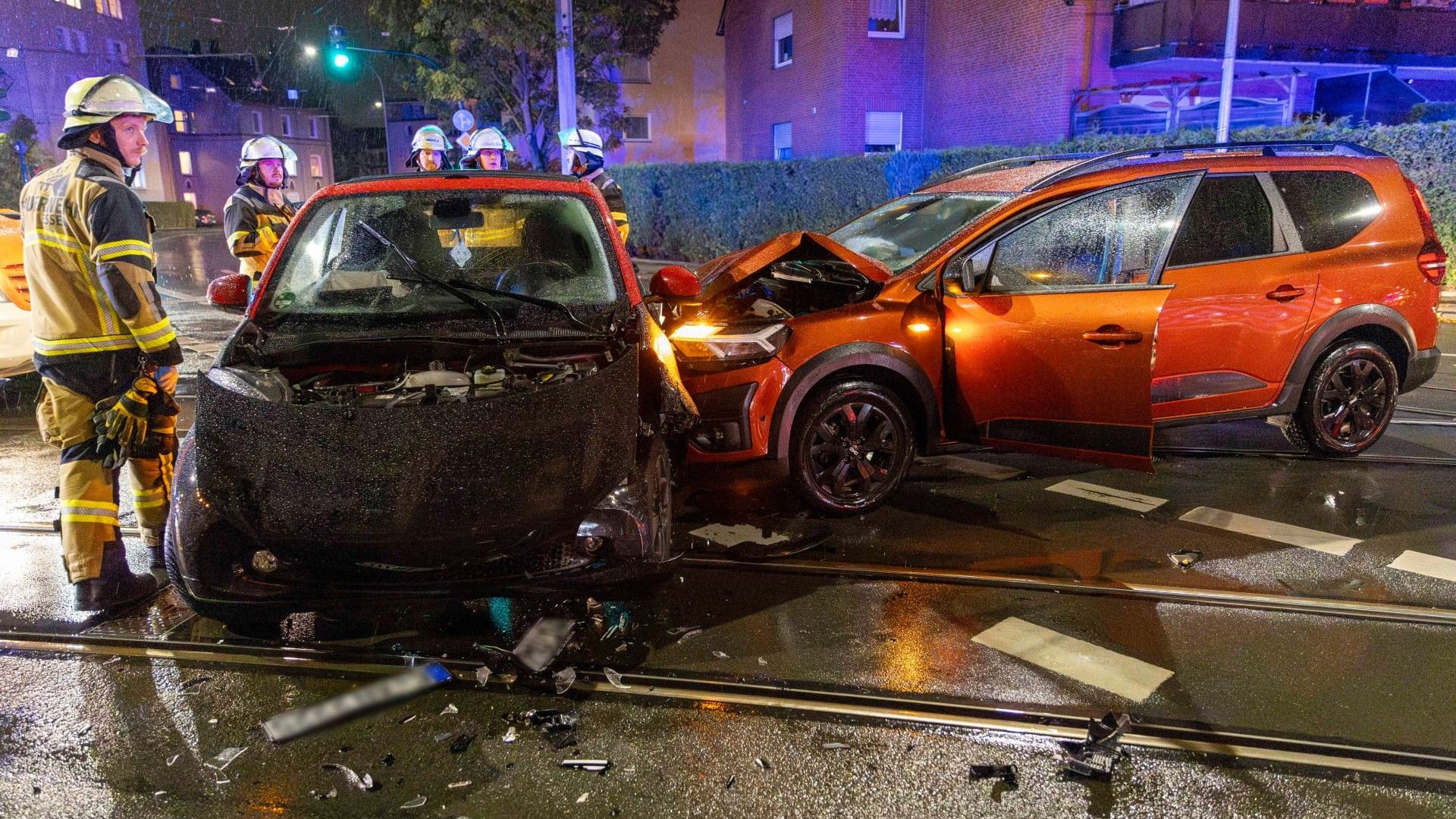 Auf der Kreuzung Schonnebeckhöfe/Gelsenkirchener Straße hat es Mittwochabend einen Unfall zwischen zwei Autos gegeben.