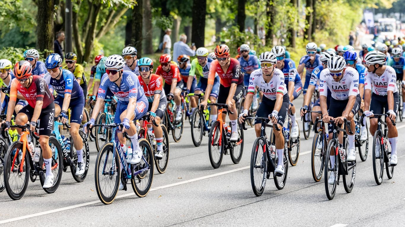 Fahrer bei den Hamburg-Cyclassics: Der Unfall ereignete sich im Kreis Pinneberg.