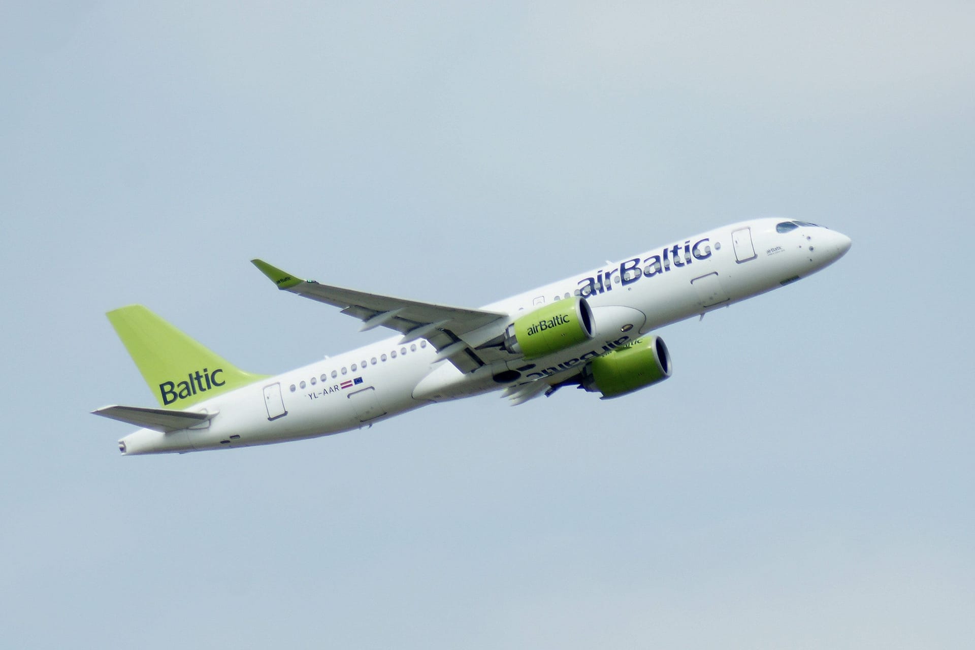 Eine Maschine von Air Baltic: Die ersten Flüge starten im Mai 2025.