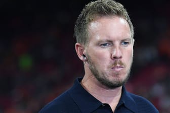 Julian Nagelsmann: Die Nationalhymne ergreift den Bundestrainer immer noch.