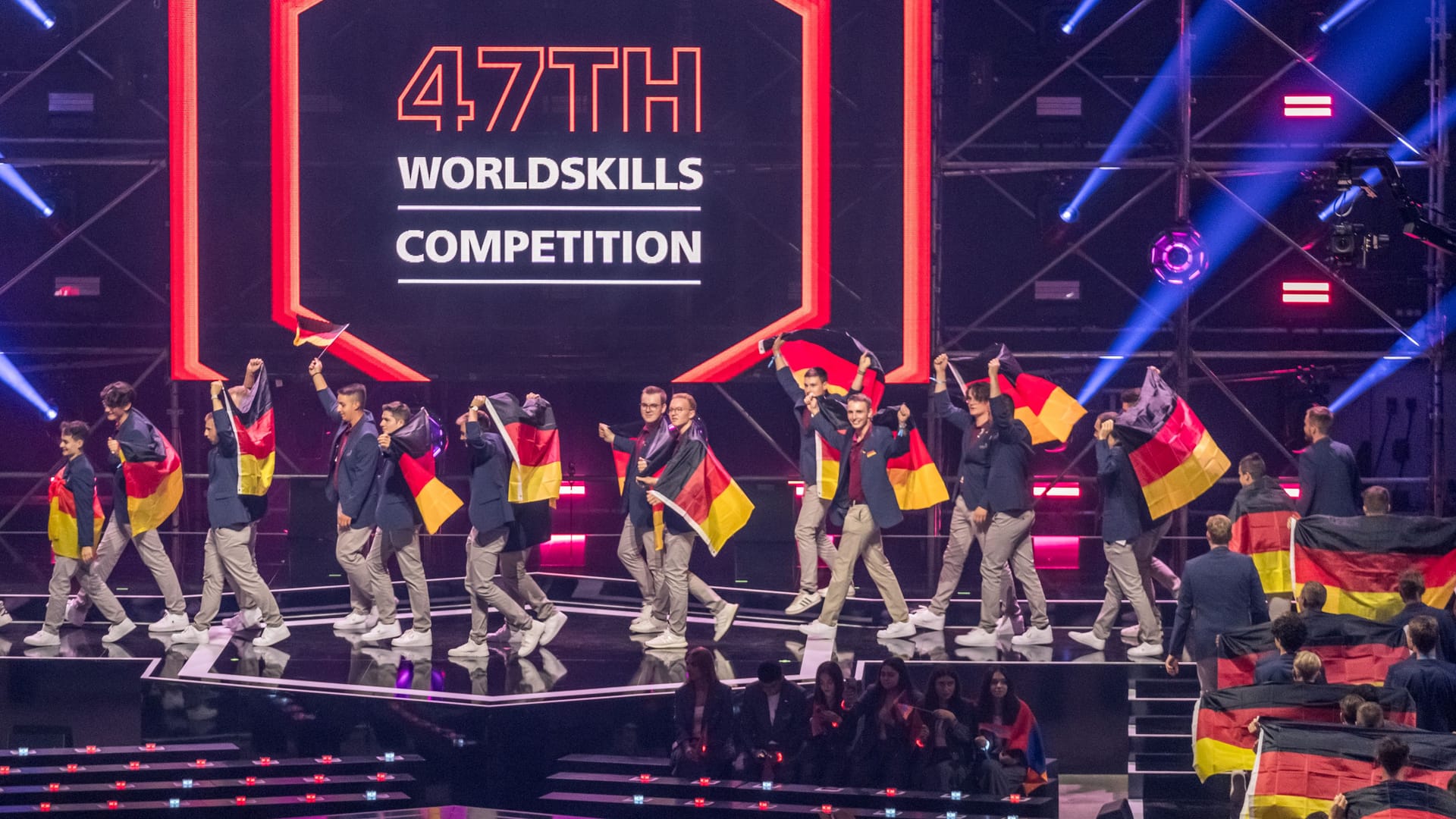 Die deutschen Teilnehmer beim Einlauf zum World Skills: 42 Wettkämpfer schickt Deutschland ins Rennen.