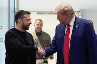 Wolodymyr Selenskyj (l.) und Donald Trump beim Treffen in New York.