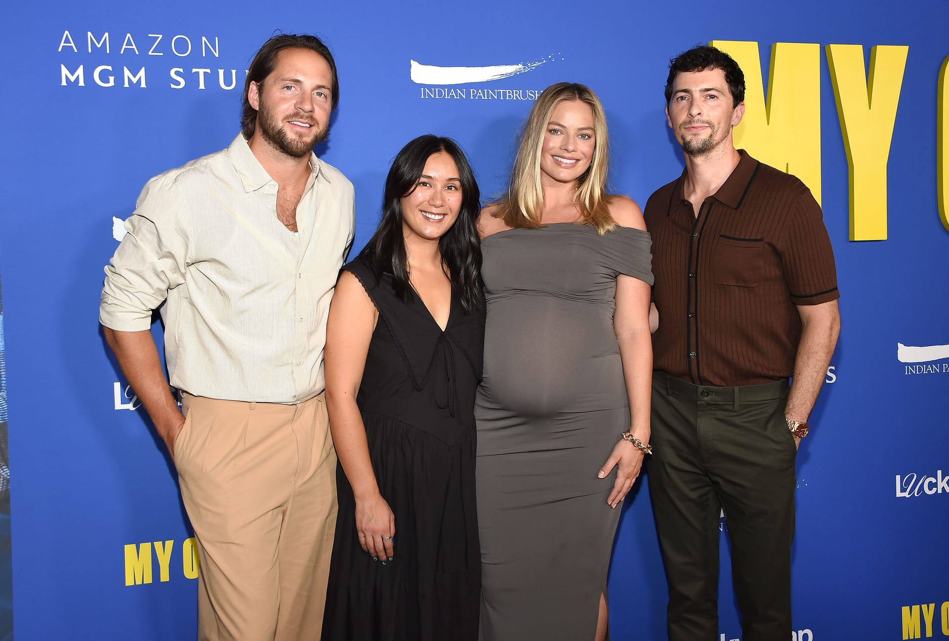 Tom Ackerley, Bronte Payne, Margot Robbie und Josey McNamara bei der "My Old Ass"-Premiere in Los Angeles