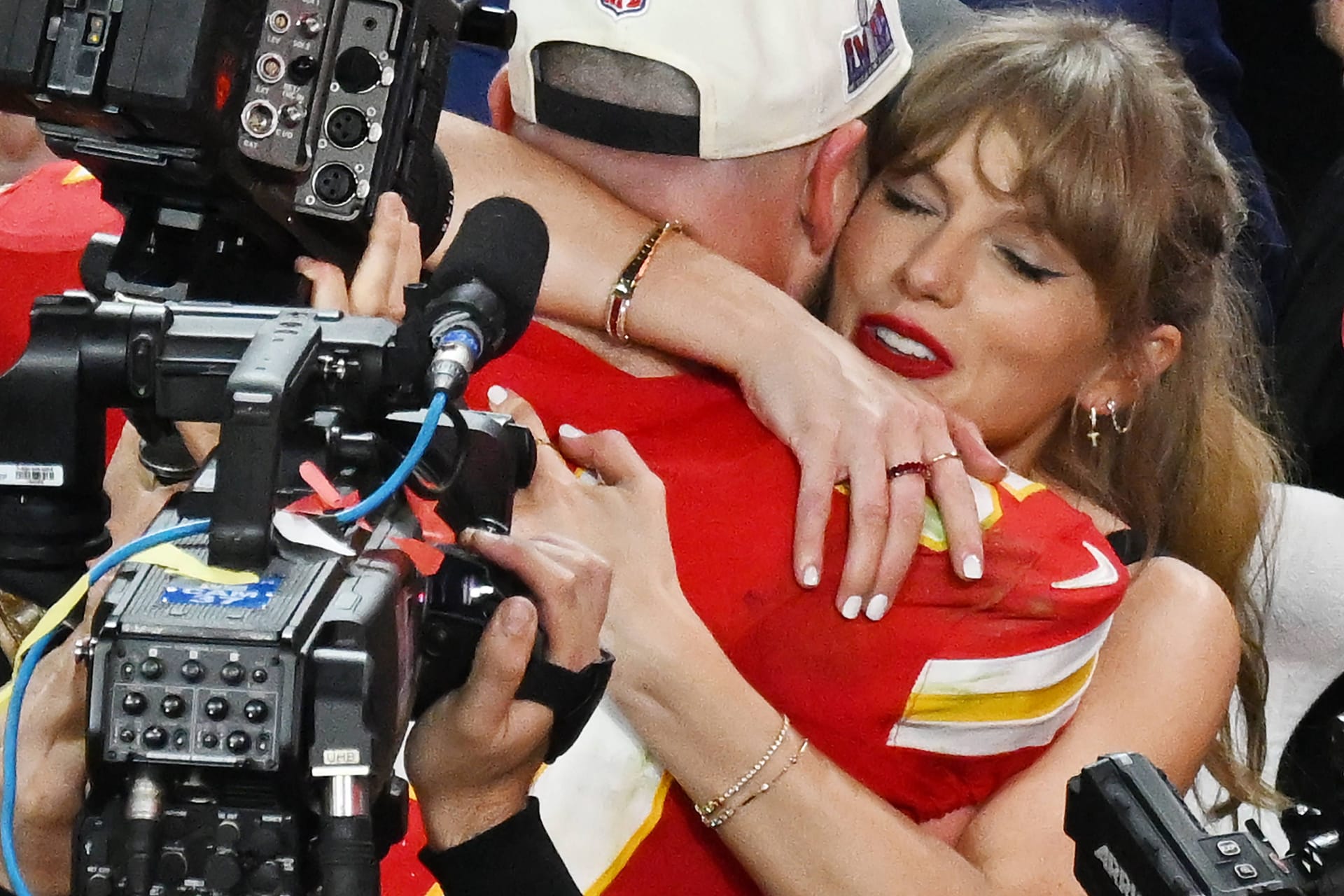 Travis Kelce und Taylor Swift: Das Paar sah sich zuletzt mit wilden Gerüchten konfrontiert.