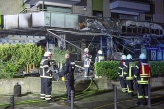 Ort der Explosion in Pesch: Zwei Menschen erlitten eine Rauchgasvergiftung.