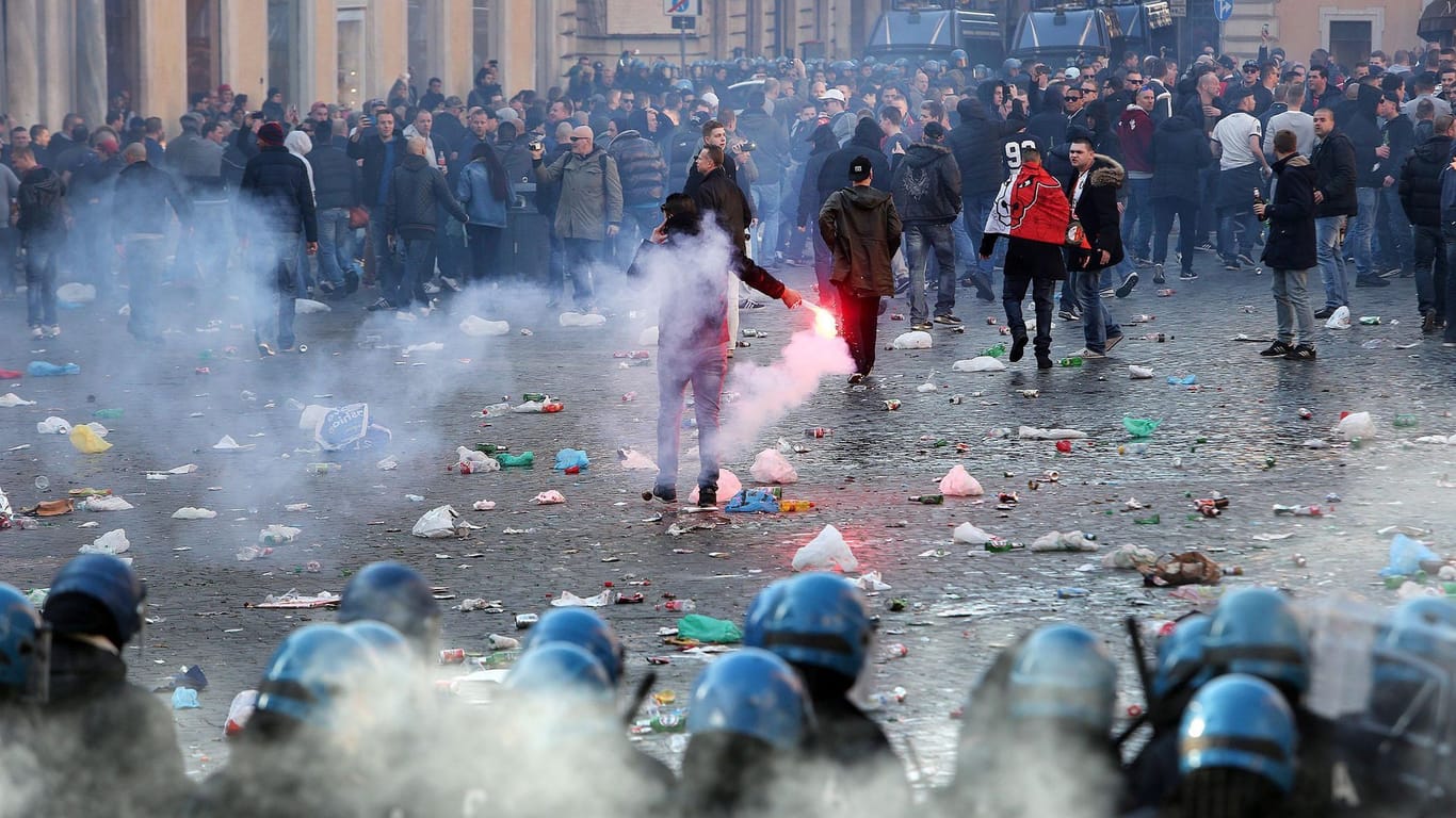 Ausschreitungen von Feyenoord-Fans