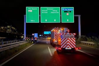 Die Zufahrt zum Terminal 1 des Frankfurter Flughafens: Stundenlang ging hier nichts mehr.