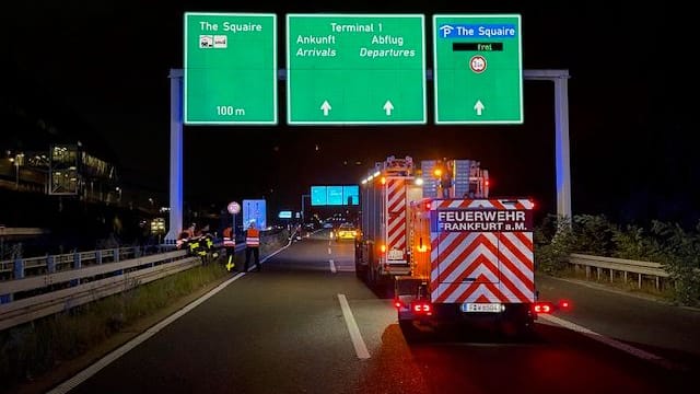 Die Zufahrt zum Terminal 1 des Frankfurter Flughafens: Stundenlang ging hier nichts mehr.