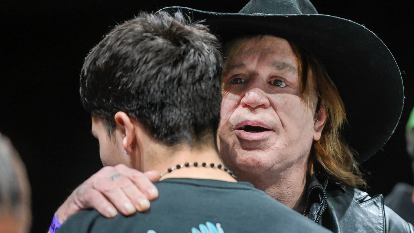 Mickey Rourke: Der Schauspieler hat sich äußerlich stark verändert.