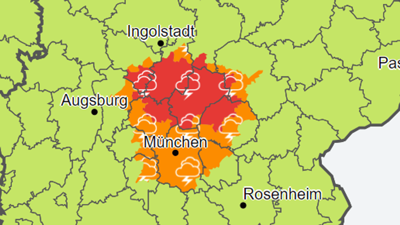 Im rot markierten Gebiet hat der Deutsche Wetterdienst für die Nacht die zweithöchste Warnstufe ausgerufen. Orange ist die dritthöchste Warnstufe.