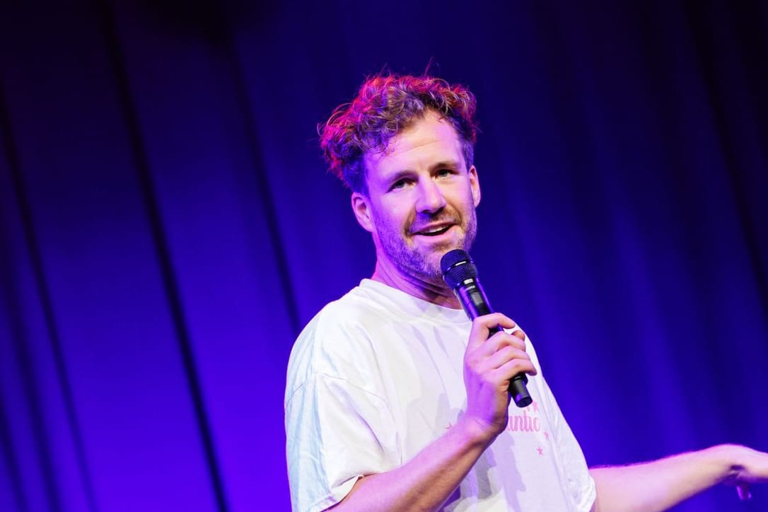 Luke Mockridge bei seinem Auftritt im Technikum am Mittwochabend.