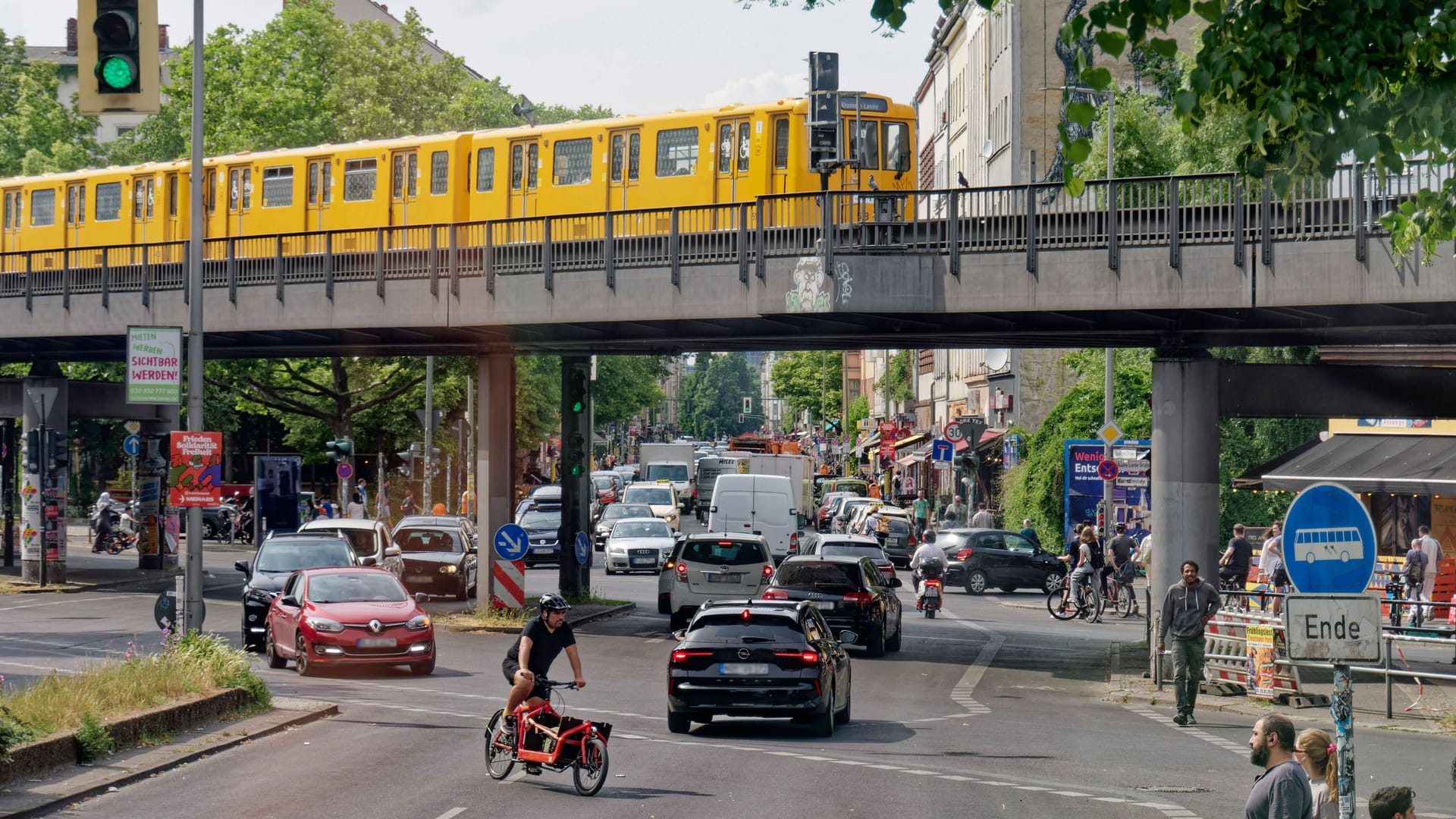 Rush-hour in Berlin: Die Hauptstadt meldet die meisten Blechschäden.