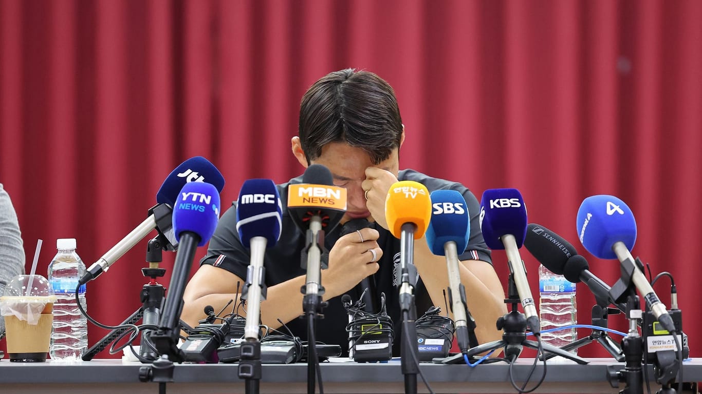 Pressekonferenz Son Jun-ho