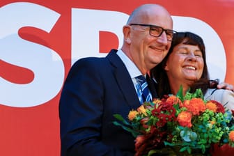 SPD-Spitzenkandidat Dietmar Woidke auf der Wahlparty der SPD.