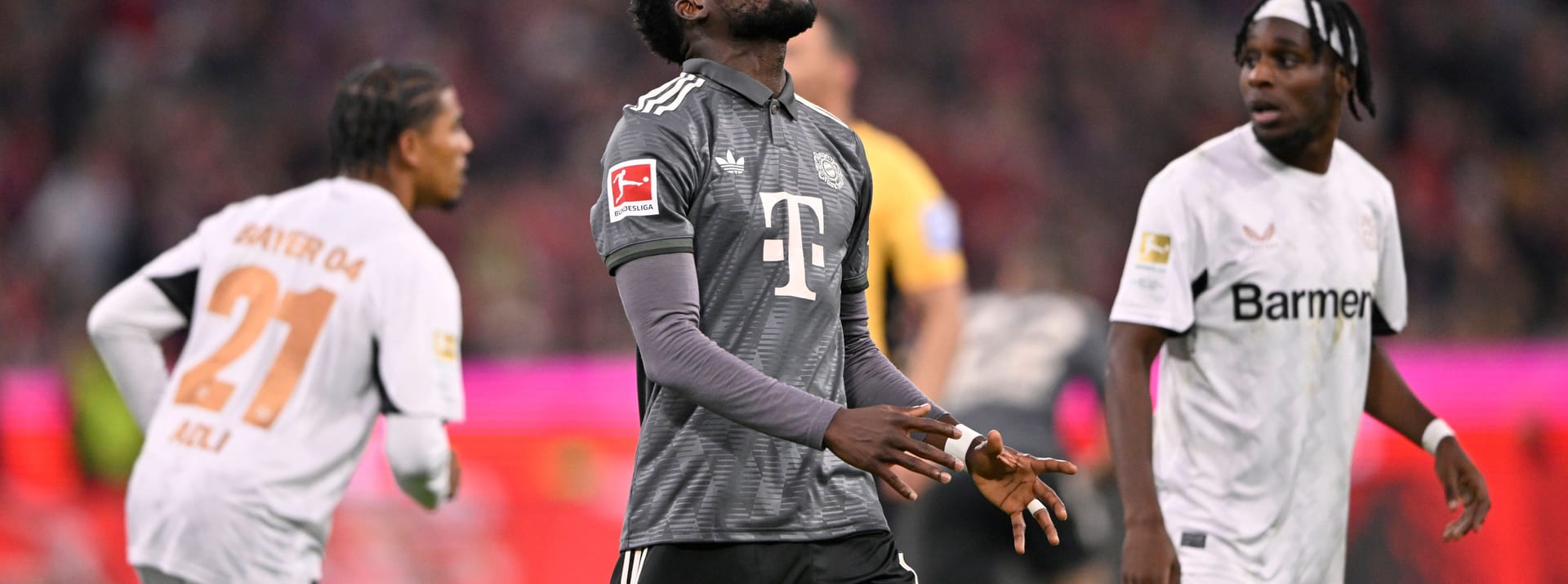 Alphonso Davies: Viel im Vorwärtsgang unterwegs, ihm fehlte aber die Effektivität. In der Defensive erlaubte er sich keine großen Fehler. Schoss knapp vorm Sechzehner erst weit drüber (60.), dann rechts vorbei (72.). Note 3