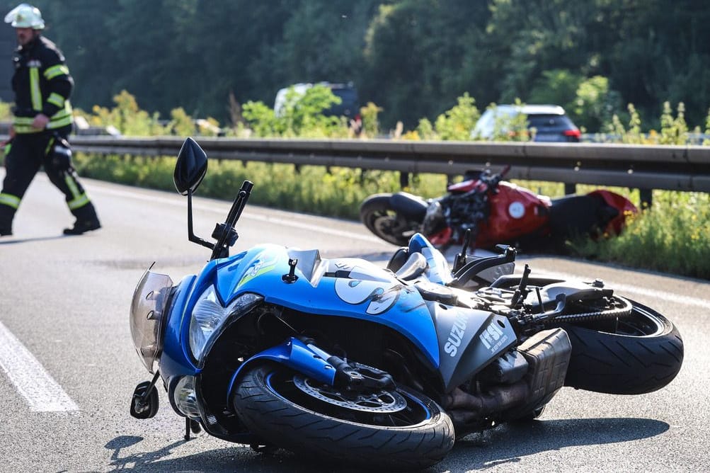 Nach einem Unfall mit mehreren Motorrädern wurde die A45 in Richtung Dortmund gesperrt.