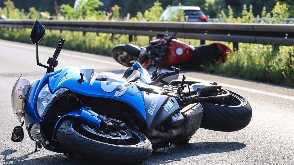 Nach einem Unfall mit mehreren Motorrädern wurde die A45 in Richtung Dortmund gesperrt.