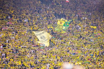 Die gelbe Wand: Nach dem Abschiedsspiel für zwei BVB-Legenden wird die Stimmung schwer getrübt.