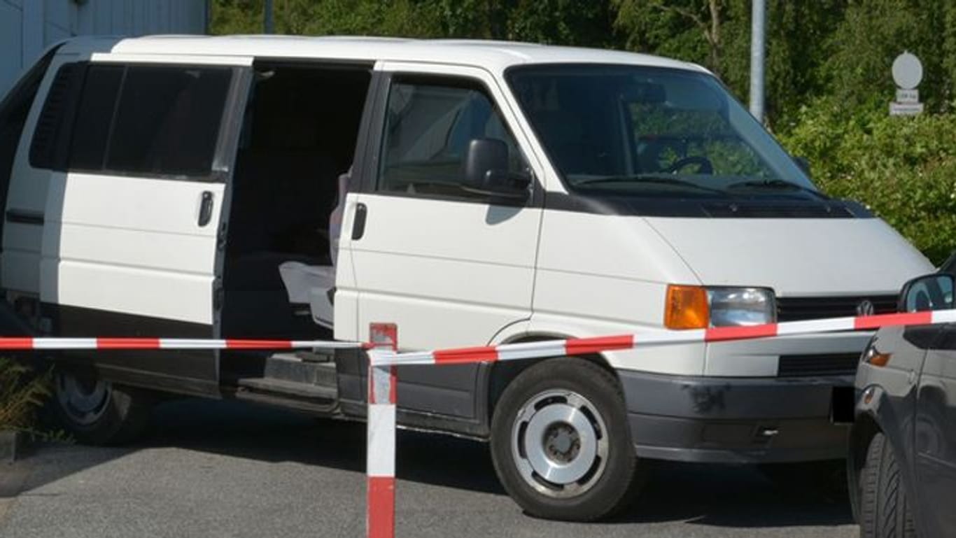 Der VW-Transporter wurde bei dem Überfall benutzt.