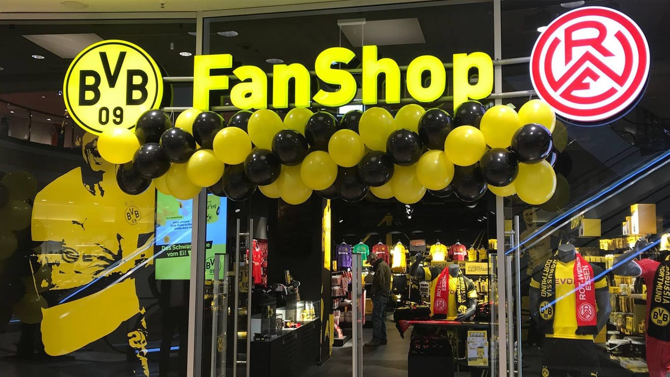 Borussia Dortmund und Rot-Weiss Essen betreiben im Limbecker Platz einen gemeinsamen Fanshop. Das hat jedoch bald ein Ende.