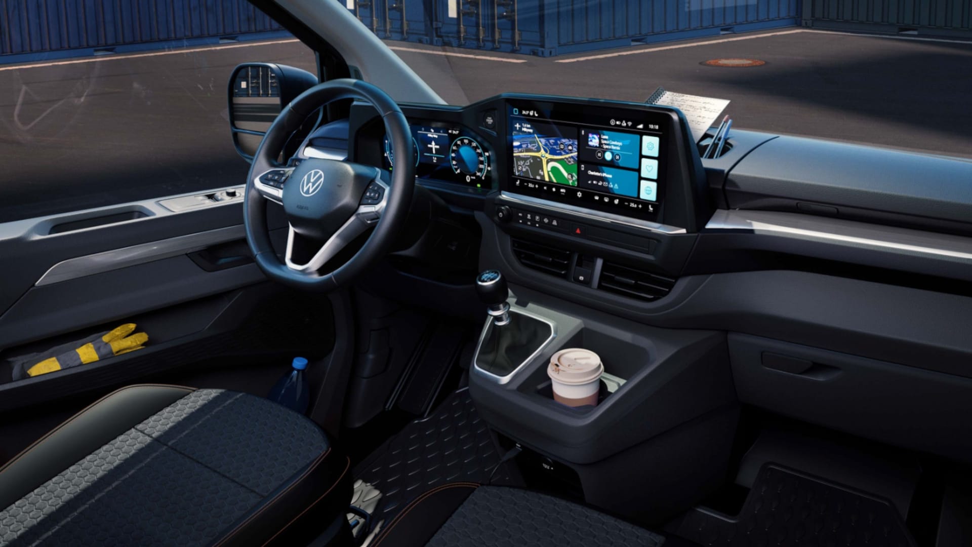 Digitales Cockpit: T7 hat ein 12-Zoll-Display und einen 13-Zoll-Touchscreen.