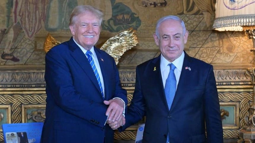 Donald Trump mit Benjamin Netanjahu: Der israelische Premierminister besuchte den Ex-Präsidenten zuletzt in Florida.