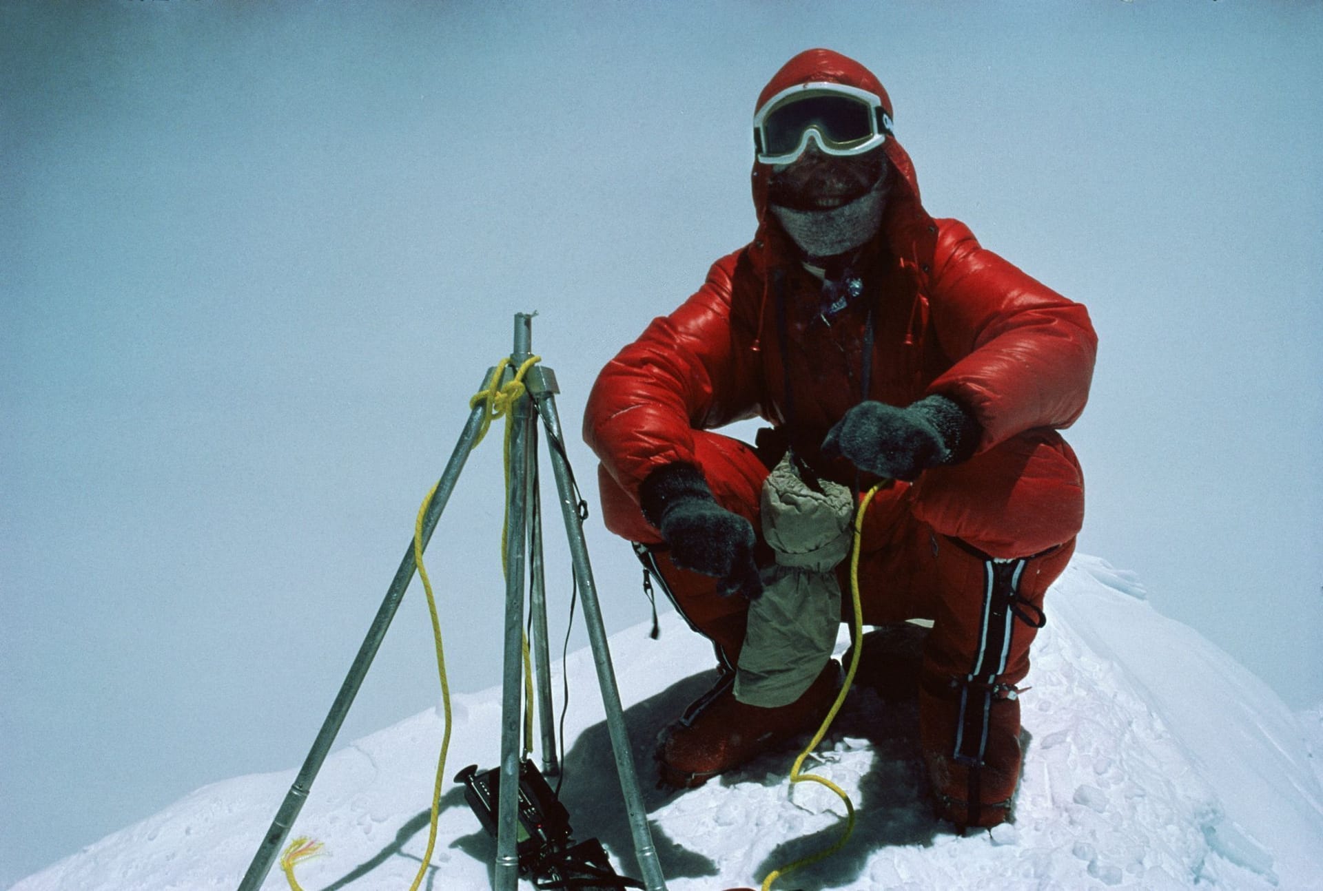 Reinhold Messner auf dem Gipfel des Mount Everest.