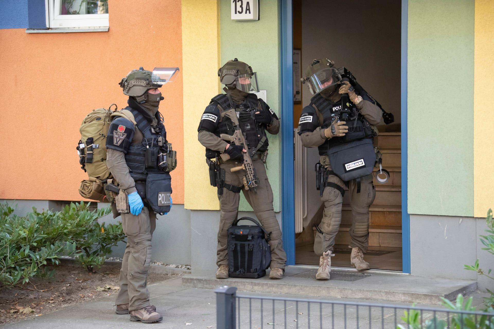 Beamte des SEK (Archivbild): In Prenzlauer Berg hat ein Spezialeinsatzkommando eine Wohnung gestürmt.