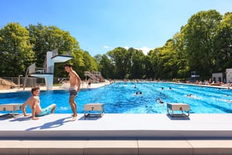 Das Freibad Hangweiher: Die Freibadsaison endet – doch hier noch nicht.