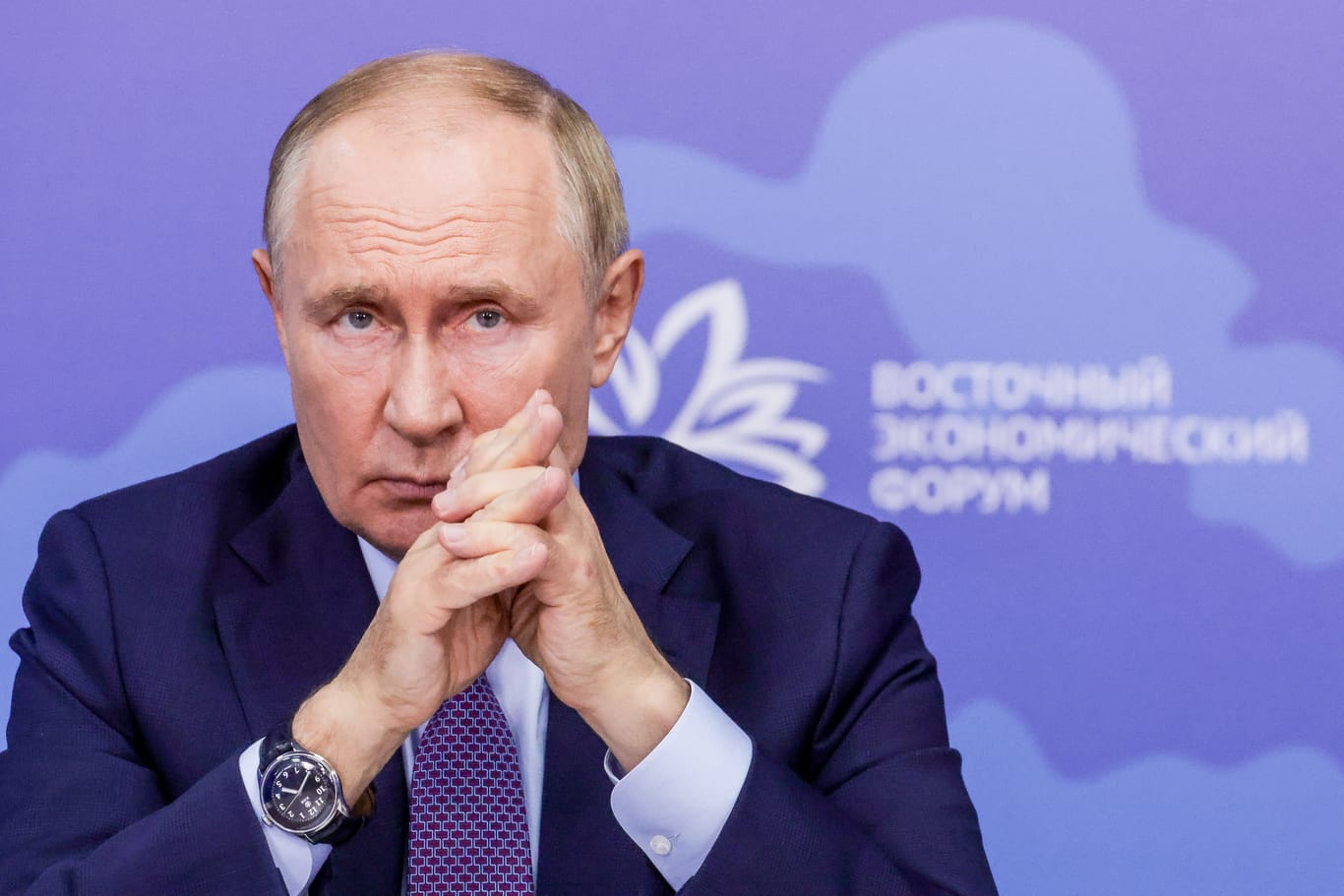 Wladimir Putin: Russland unterwandert systematisch unsere Gesellschaften, warnen Gesine Dornblüth und Thomas Franke.