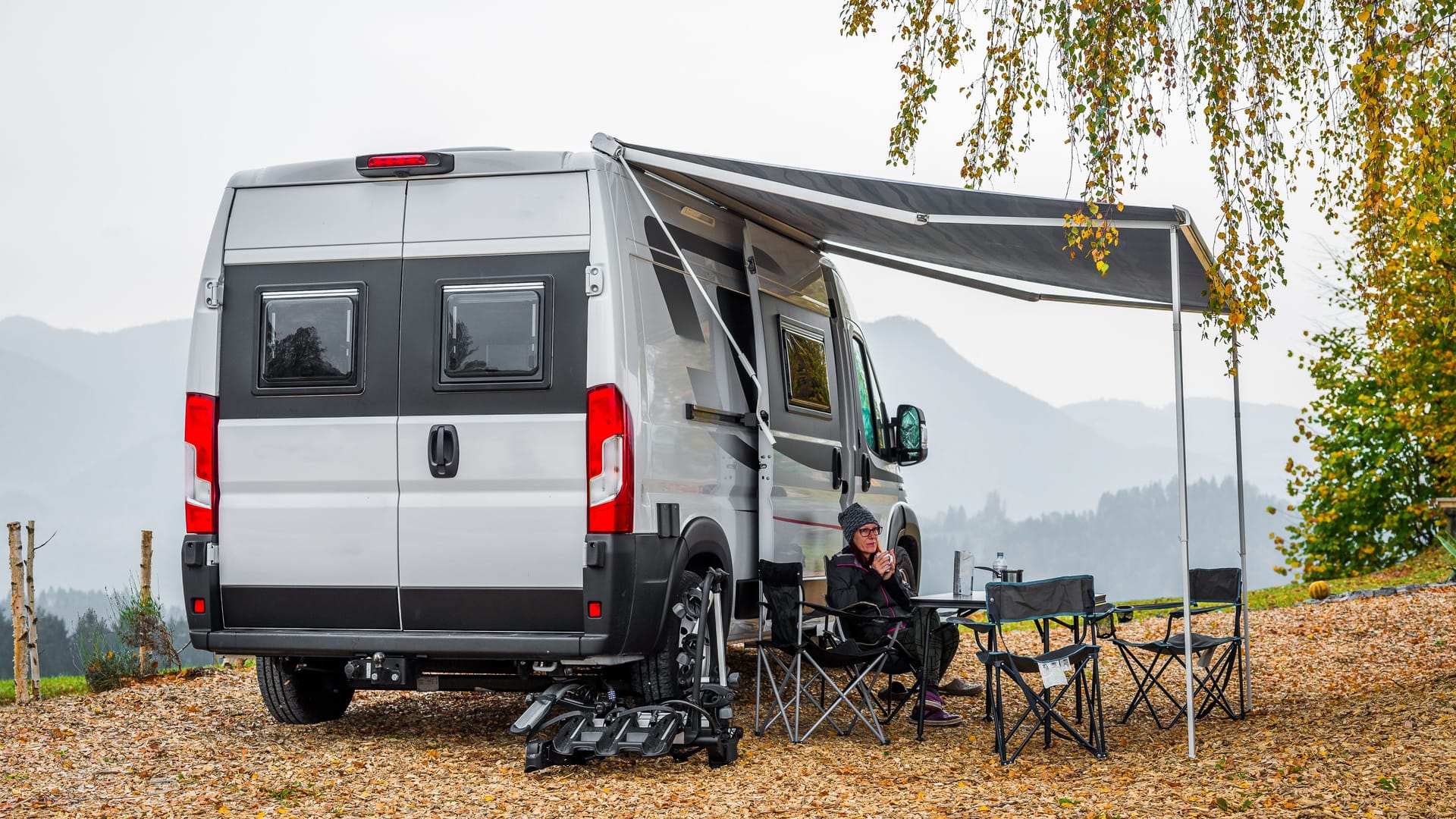 Wohnmobilzubehör kaufen: Mit der richtigen Ausstattung können Sie den Campingurlaub entspannt genießen.