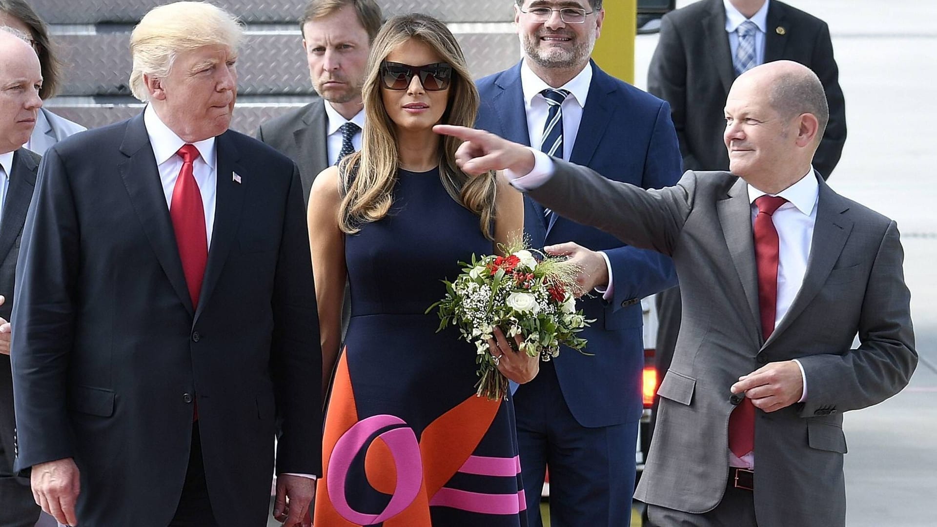 Donald und Melania Trump mit dem damaligen Bürgermeister Olaf Scholz (r.) beim G20-Gipfel 2017 in Hamburg.