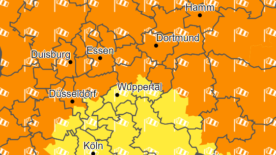 Im orange-markierten Gebiet warnt der DWD am Freitag vor schweren Sturmböen.