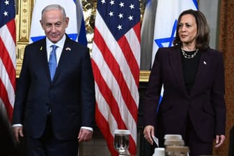 Benjamin Netanjahu mit Kamala Harris: "Bei Teilen der US-Demokraten gibt es eine sehr kritische Sicht auf Israel."