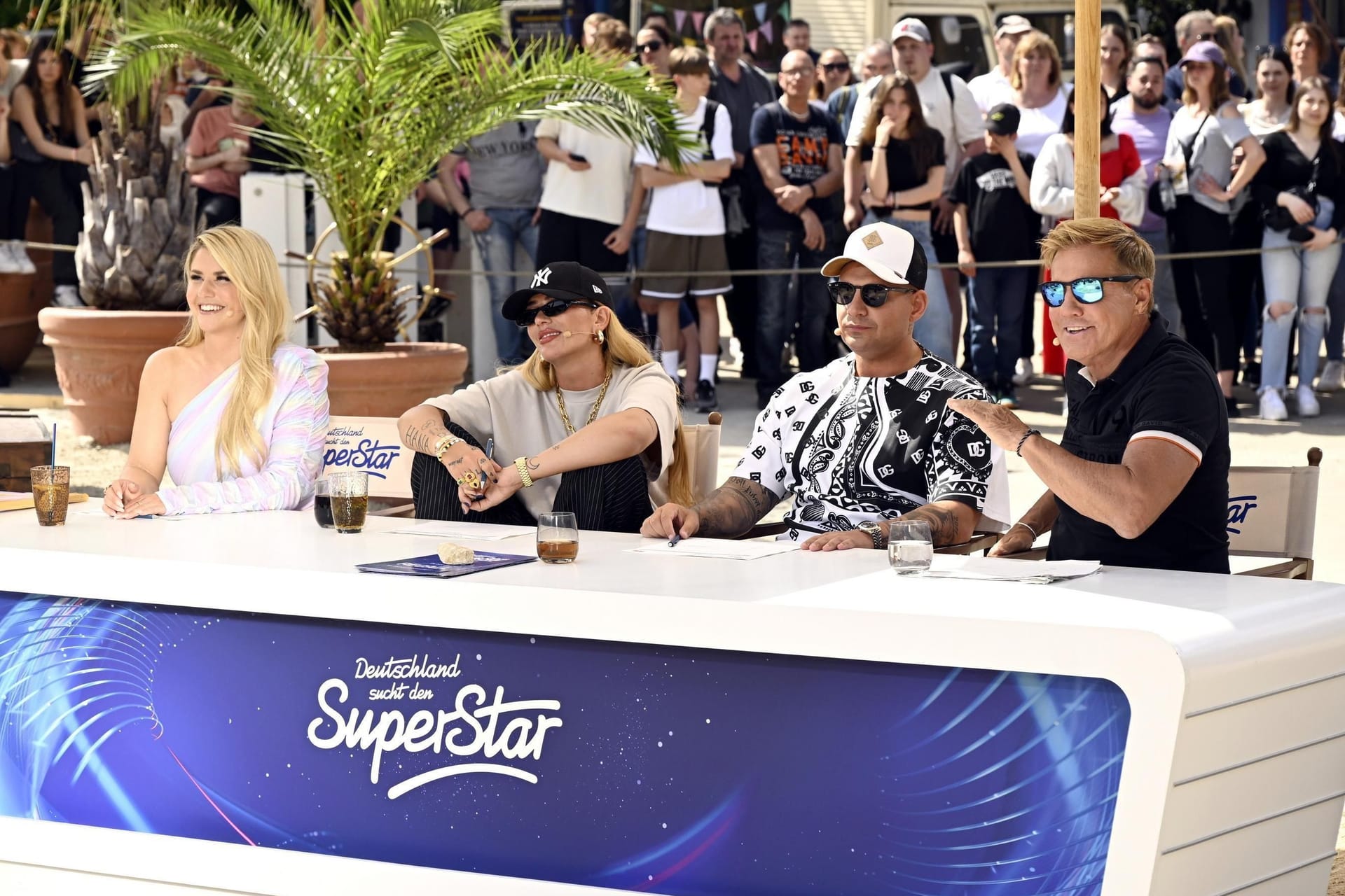 Neben Dieter Bohlen sitzen Beatrice Egli, Loredana und Pietro Lombardi in der Jury der 21. DSDS-Staffel.