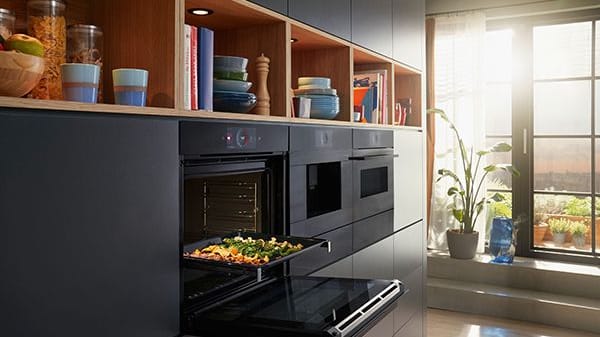 Neue Bosch Premium-Backöfen der Serie 8 mit Dampf-Funktion Plus