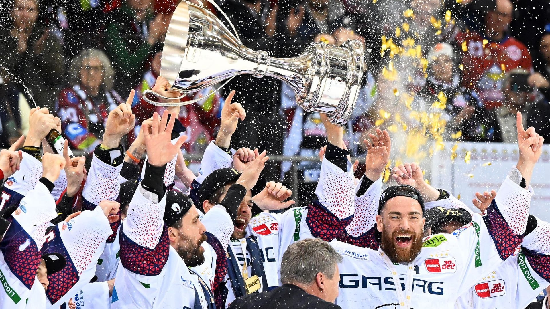 Titelverteidiger Eisbären Berlin