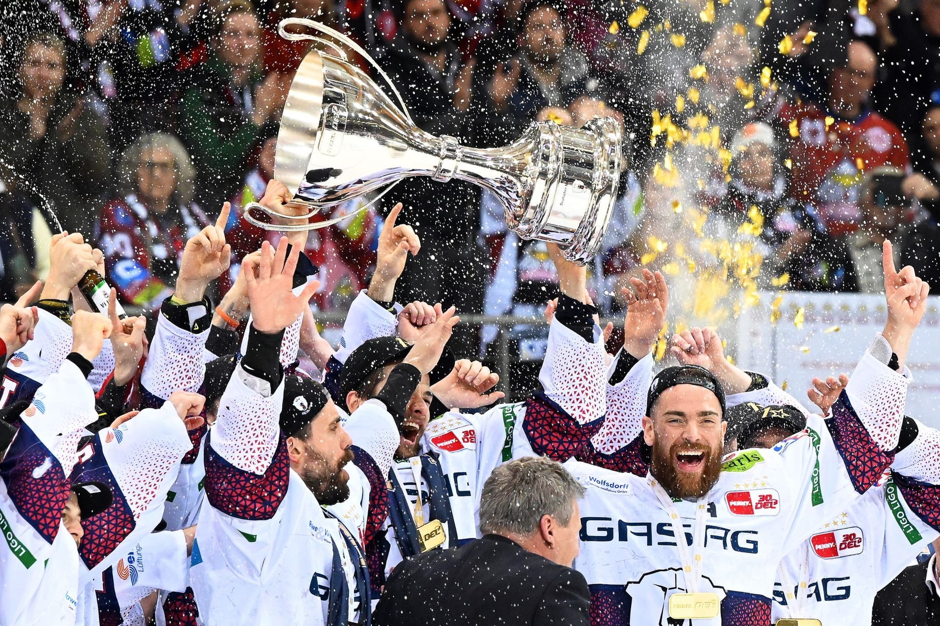 Titelverteidiger Eisbären Berlin