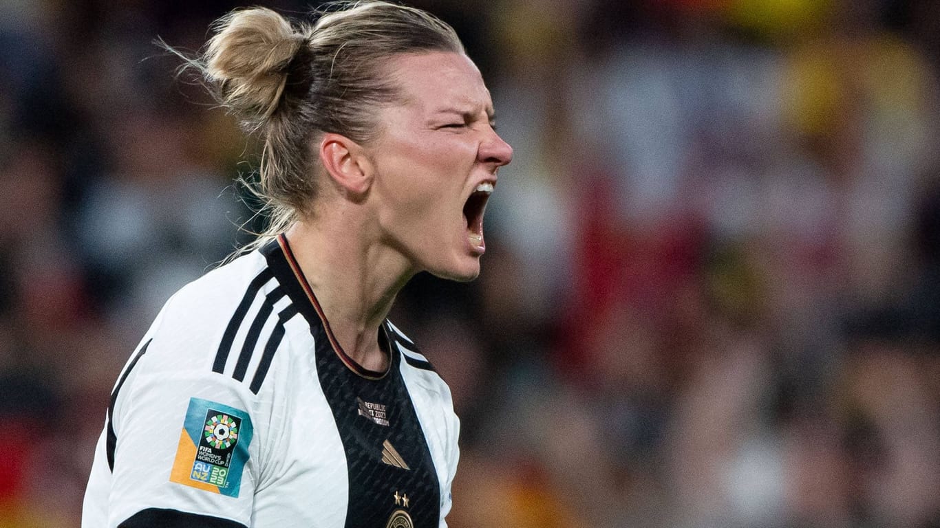 Alexandra Popp: Die langjährige Nationalstürmerin beendet ihre DFB-Karriere.