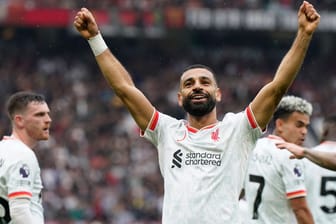 Überragender Mann im Topspiel: Liverpool Mohamed Salah feiert seinen Treffer bei Manchester United.