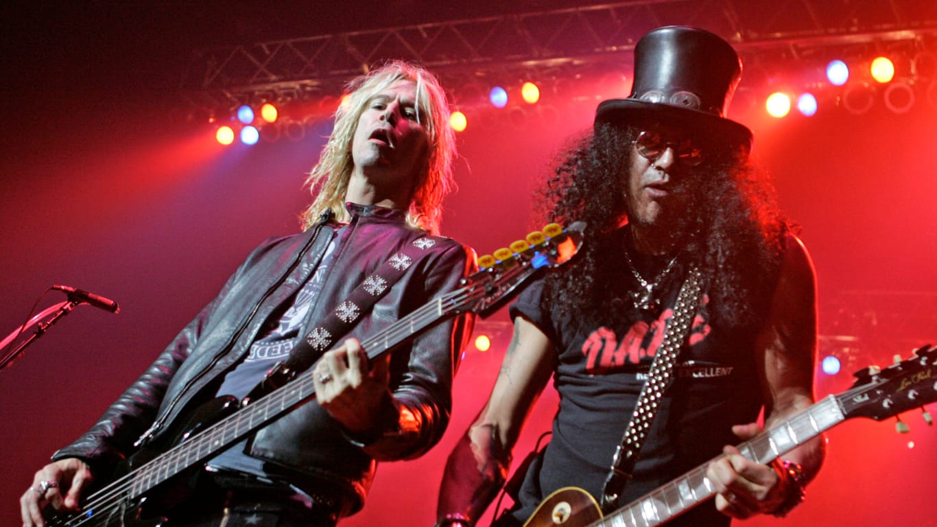 Duff McKagan (L) and Slash with Velvet Revolver perform in concert at the Seminole Hard Rock Hotel and Casino in Hollywood, Florida